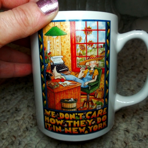 Vintage Mary Engelbreit "We Don't Care How They Do It In New York" Coffee Mug - Picture 2 of 8